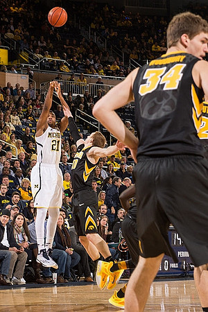Zak Irvin (21)