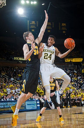 Aubrey Dawkins (24)