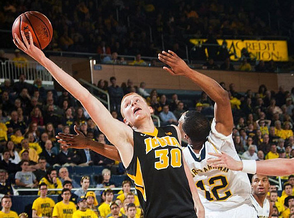 Muhammad-Ali Abdur-Rahkman (12) and Zak Irvin (21)