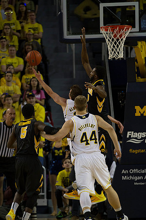 Spike Albrecht (2) and Max Bielfeldt (44)