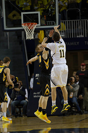 Andrew Dakich (11)