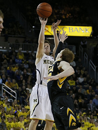 Spike Albrecht (2)