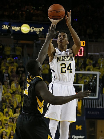 Aubrey Dawkins (24)