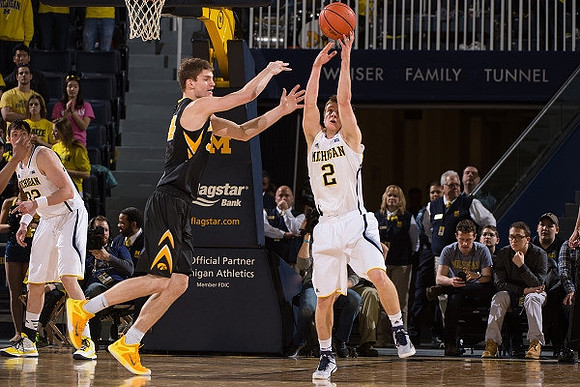 Ricky Doyle (32) and Spike Albrecht (2)