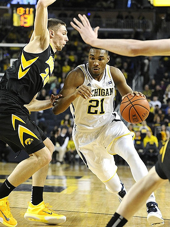 Zak Irvin (21)
