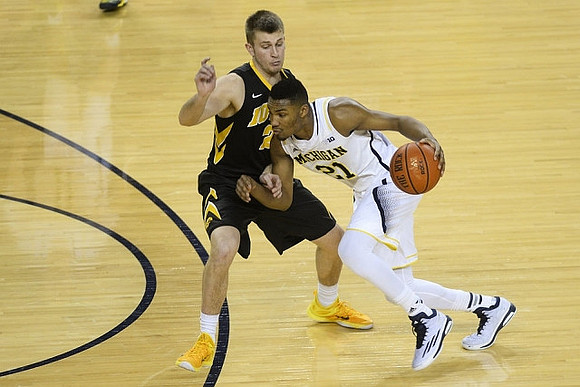 Zak Irvin (21)