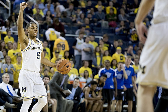 Jaaron Simmons (5)