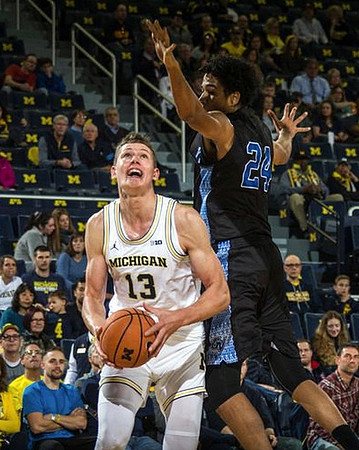 Moritz Wagner (13)