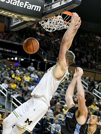 Moritz Wagner (13)