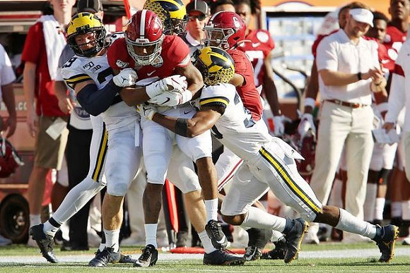 Jordan Glasgow (29) and Daxton Hill (30)