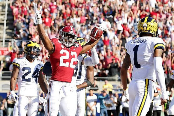 Lavert Hill (24) and Ambry Thomas (1)