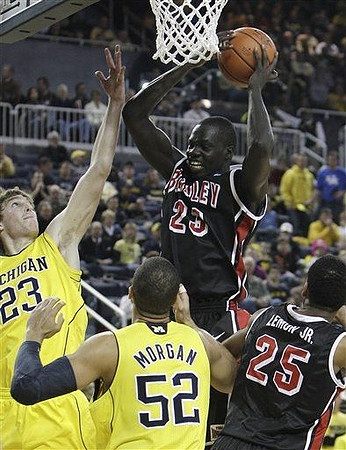 Evan Smotrycz (23) and Jordan Morgan (52)