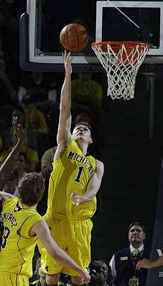 Stu Douglass (1) and Evan Smotrycz (23)