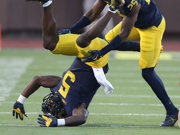 Jabrill Peppers (5) and Dymonte Thomas (25)
