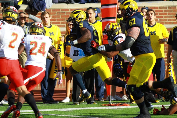 Jabrill Peppers (5) and Kyle Kalis (67)