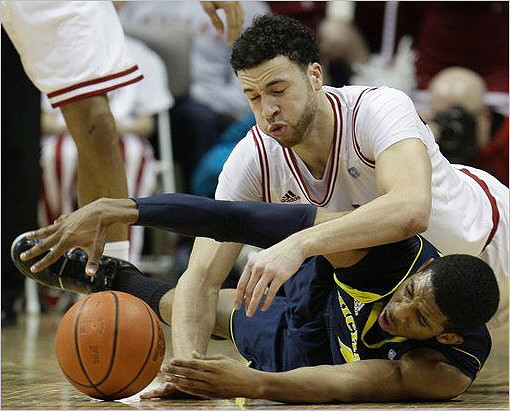 Darius Morris (4)