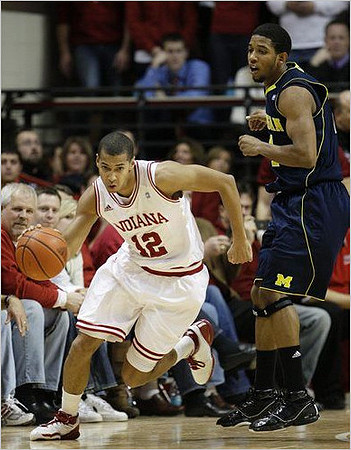 Darius Morris (4)