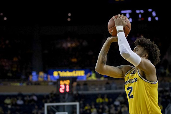 Isaiah Livers (2)
