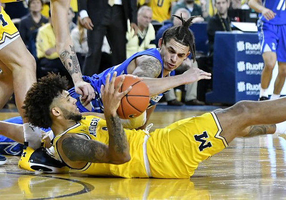 Isaiah Livers (2)
