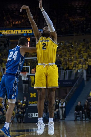 Isaiah Livers (2)
