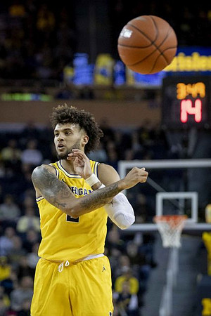 Isaiah Livers (2)