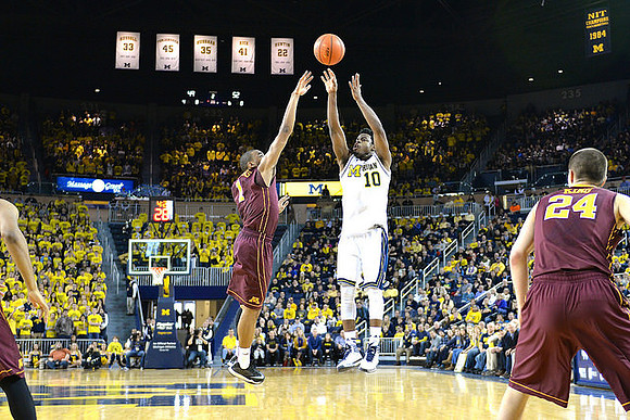 Derrick Walton Jr. (10)