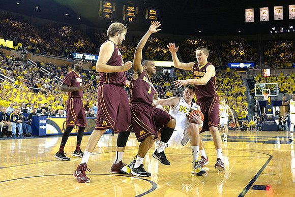 Ricky Doyle (32) and Spike Albrecht (2)