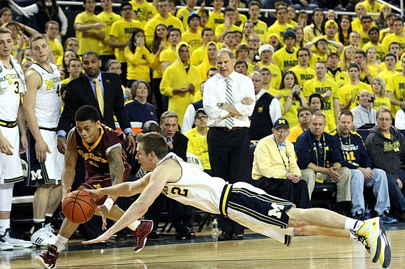 Spike Albrecht (2) and John Beilein