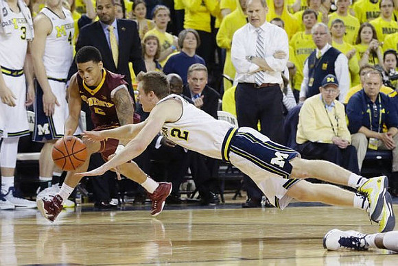 Spike Albrecht (2) and John Beilein