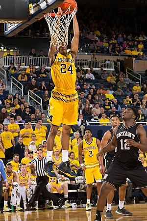 Aubrey Dawkins (24) and Kameron Chatman (3)