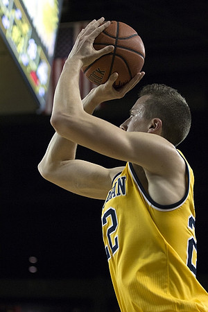 Duncan Robinson (22)