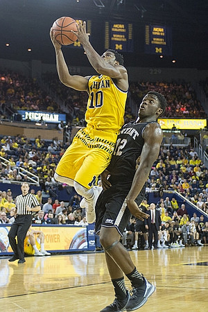 Derrick Walton Jr. (10)