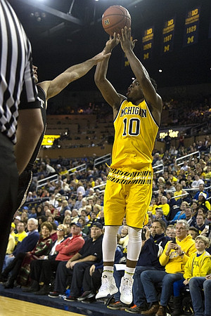 Derrick Walton Jr. (10)