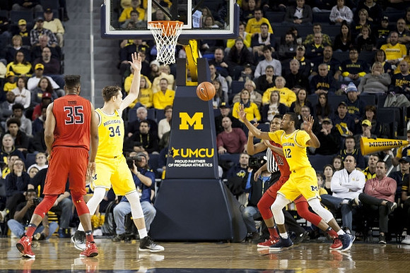 Mark Donnal (34) and Muhammad-Ali Abdur-Rahkman (12)