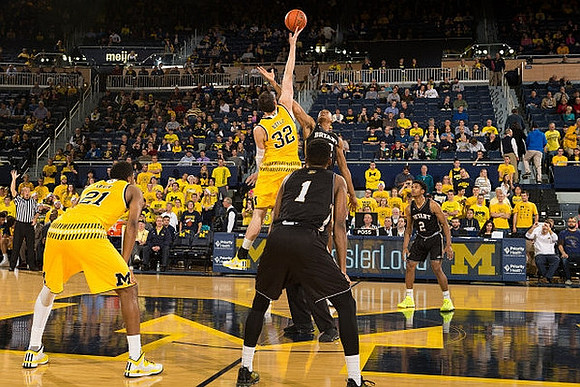 Zak Irvin (21) and Ricky Doyle (32)