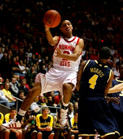 Darius Morris (4)