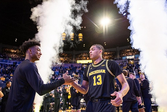 Jace Howard (25) and Jett Howard (13)
