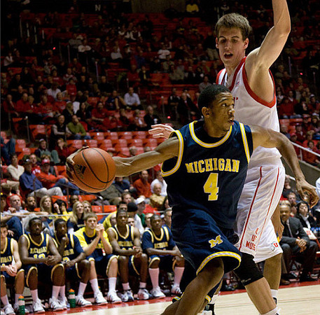 Darius Morris (4)