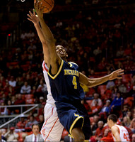 Darius Morris (4)