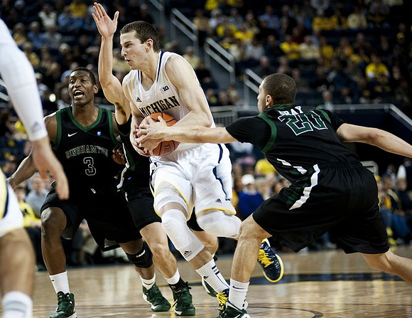 Nik Stauskas (11)