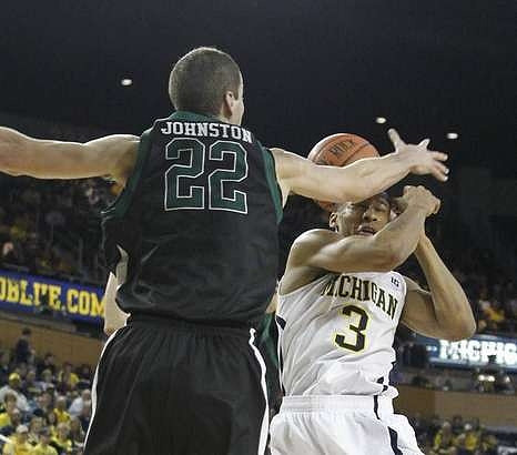 Nik Stauskas (11)