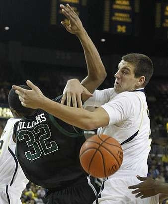 Nik Stauskas (11)