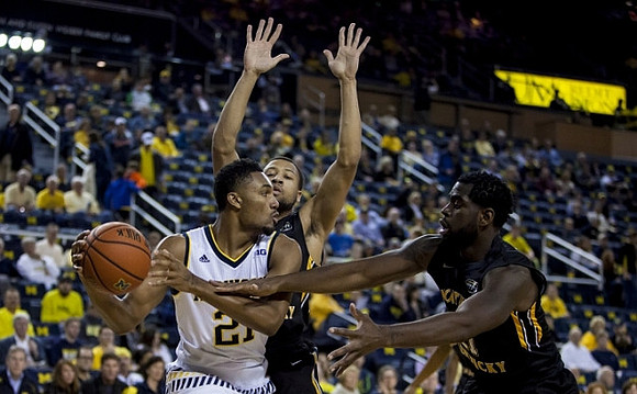 Zak Irvin (21)
