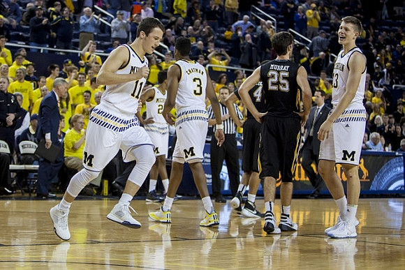 Andrew Dakich (11), Aubrey Dawkins (24), Kameron Chatman (3), and Moritz Wagner (13)