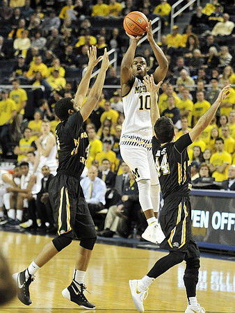 Derrick Walton Jr. (10)