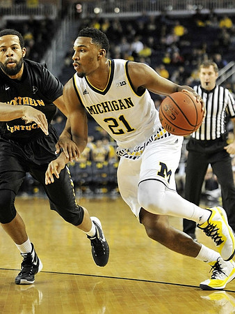 Zak Irvin (21)