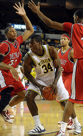 DeShawn Sims (34)