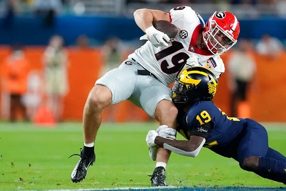 Rod Moore (19)