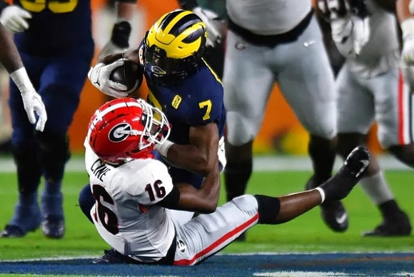 Donovan Edwards (7)