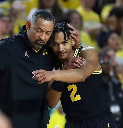 Juwan Howard and Kobe Bufkin (2)